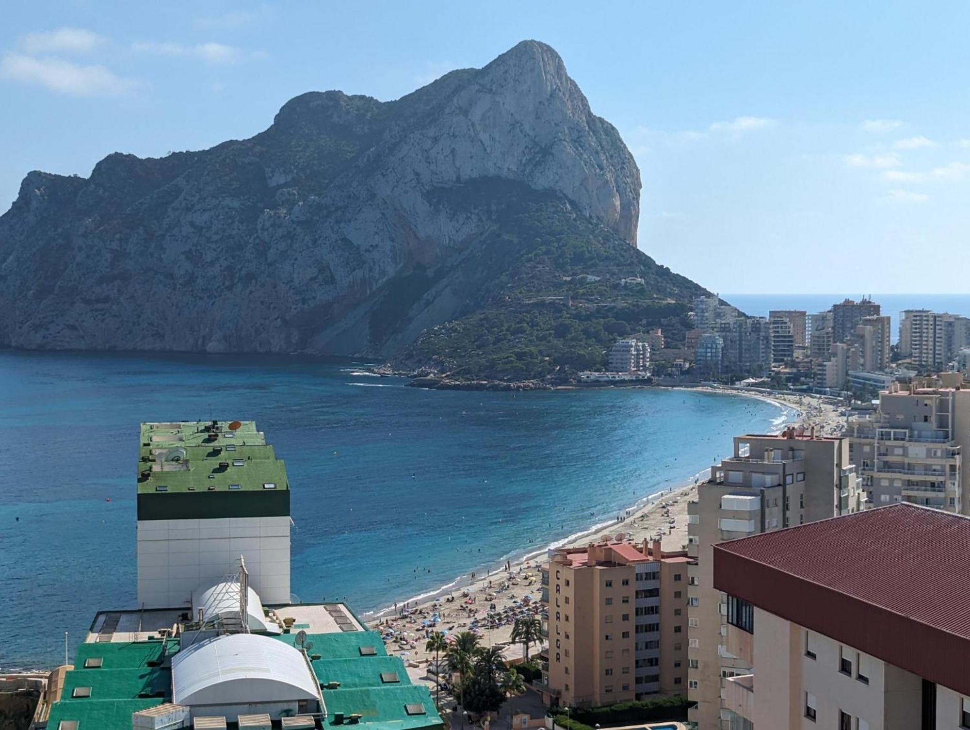 100 M From Fossa Beach In Calp Dış mekan fotoğraf